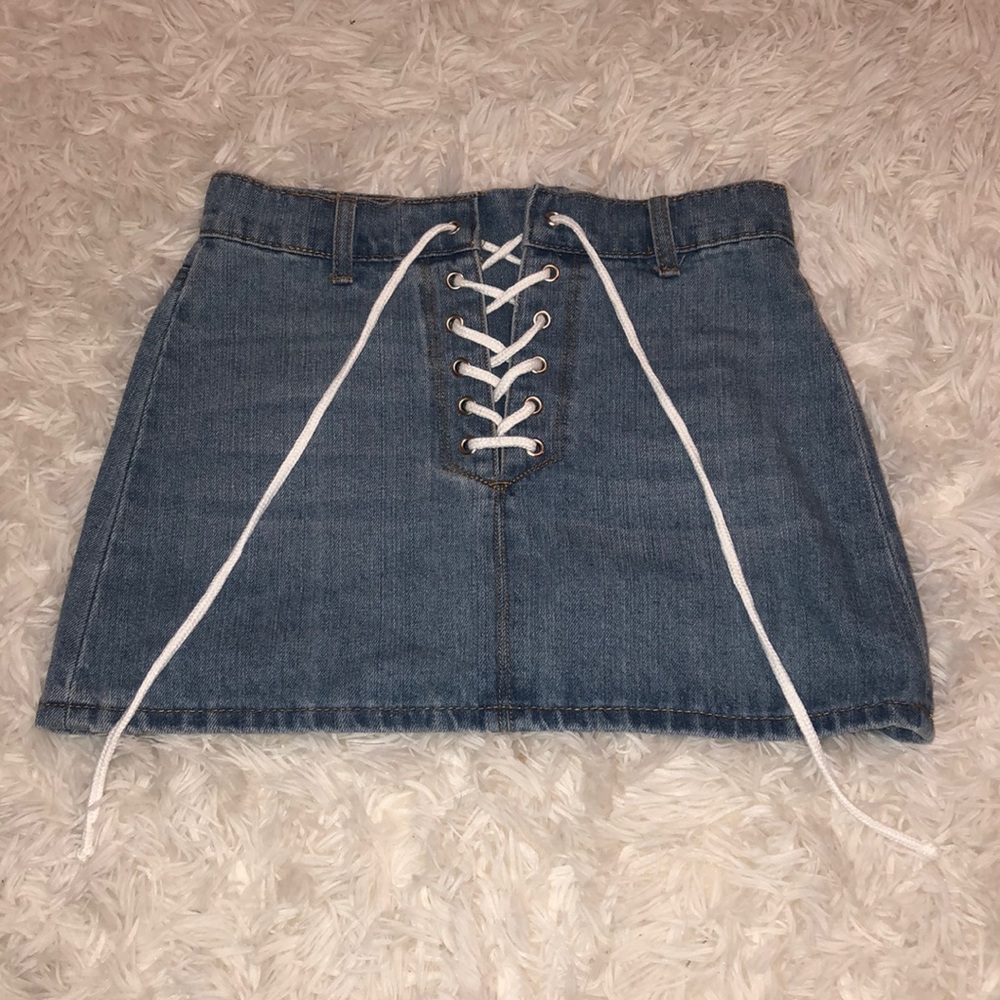 Tie up denim skirt